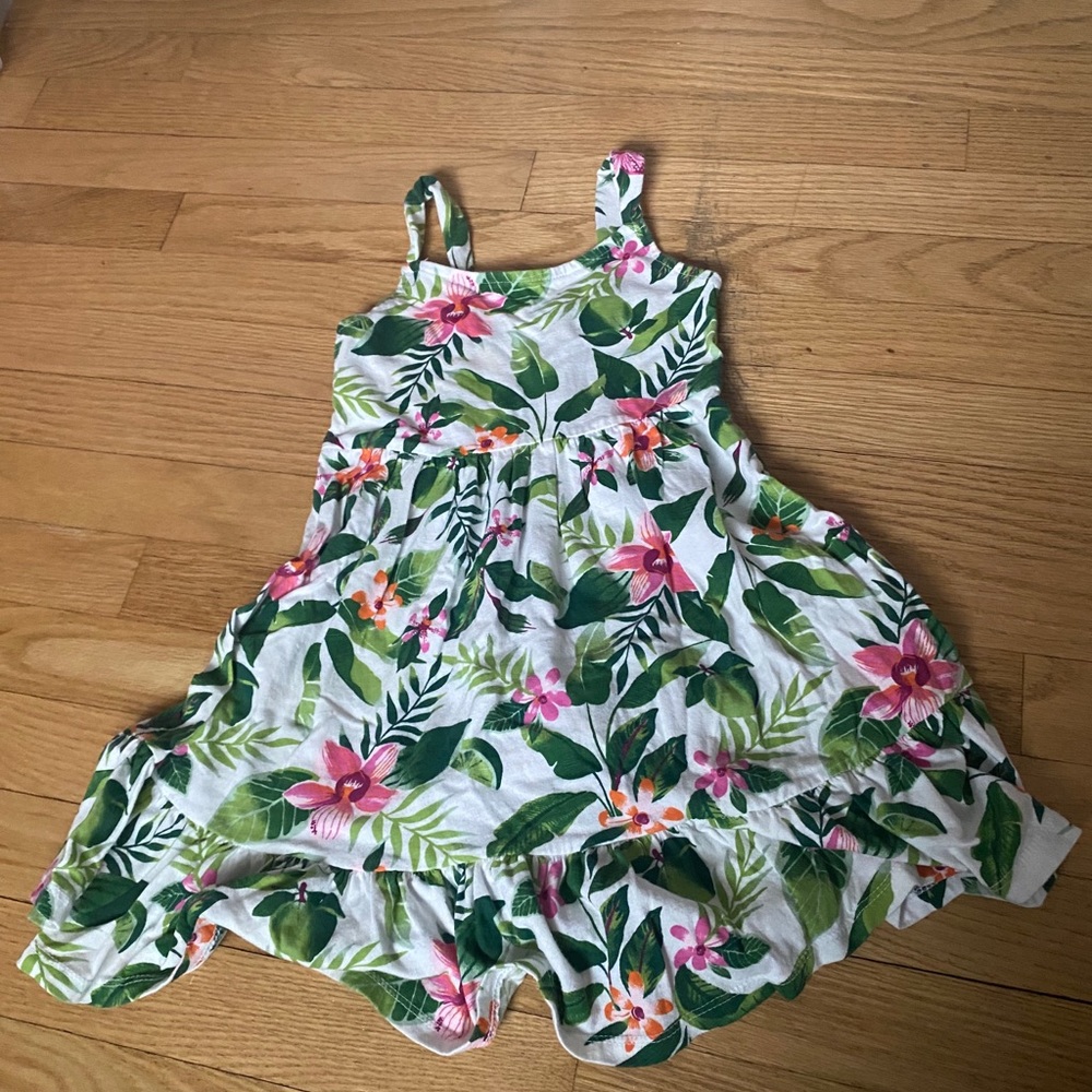 OLD NAVY TROPICAL FLOWY DRESS. SIZE 5T.
